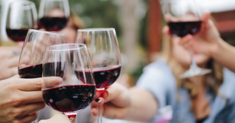 Venta de vinos y cervezas artesanales online: oportunidad de mercado en Chile